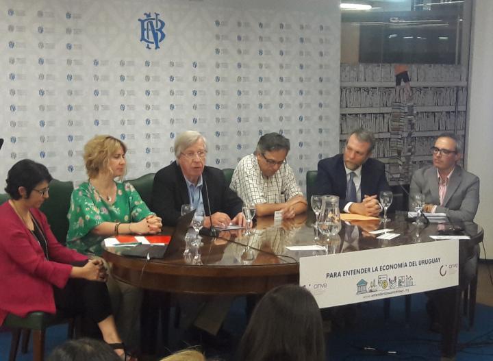 Para entender la economía del Uruguay Presentación libro de Cinve