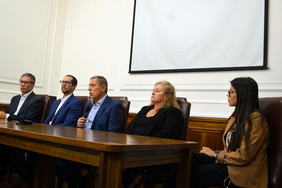 Asunción de autoridades en AIN