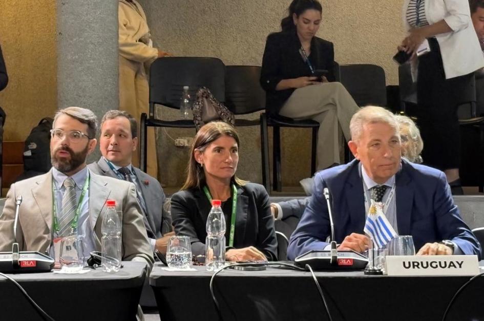 Ariel Cancio, Valerie Stahl, ministro Gabriel Oddone Asamblea Anual del BID