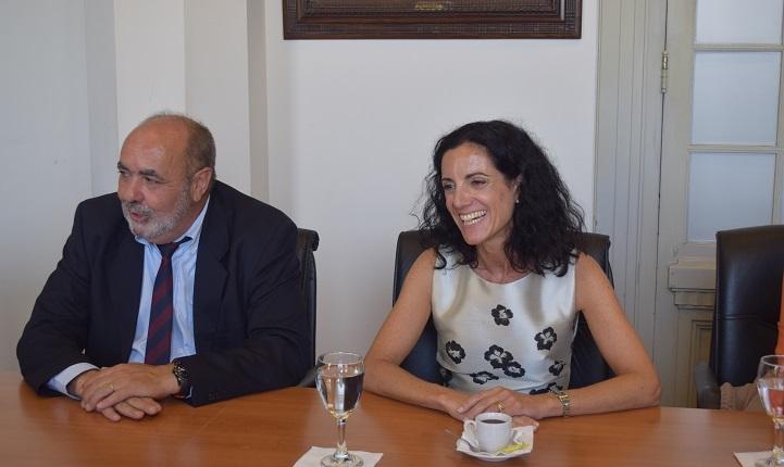 Visita de la ministra Arbeleche a la Dirección Nacional de Aduanas Jaime Borgiani y Azucena Arbeleche