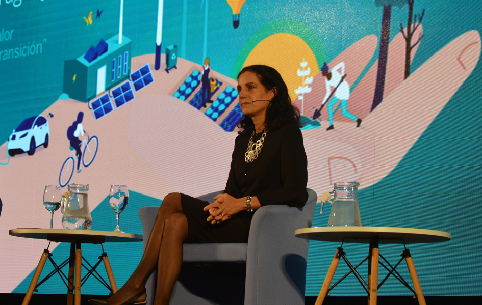 Ministra Azucena Arbeleche en Foro de Sostenibilidad del BBVA Ministra Azucena Arbeleche en Foro de Sostenibilidad del BBVA