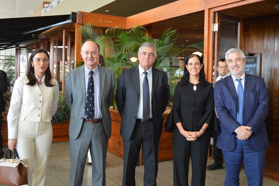 Irina Cardoso, Fernando Scelza, Mauricio di Lorenzo, Azucena Arbeleche y Alejandro Irastorza.