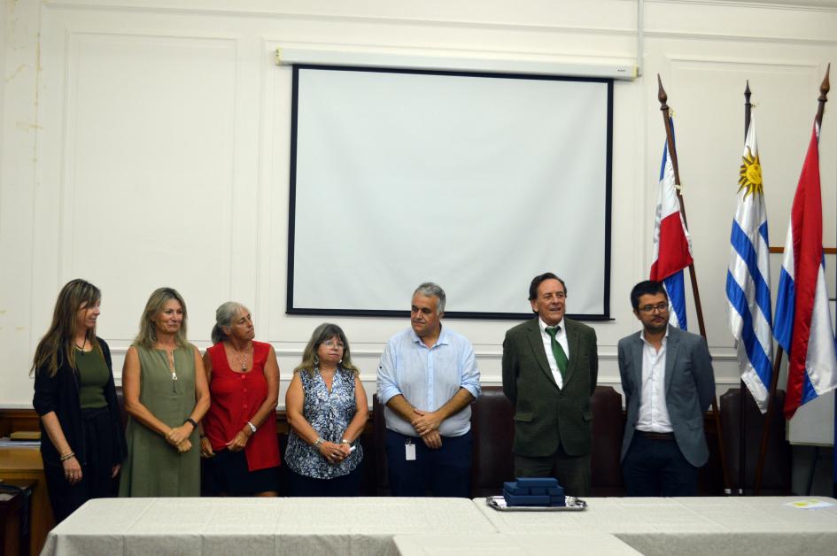 Entrega de Medalla Entrega de Medalla