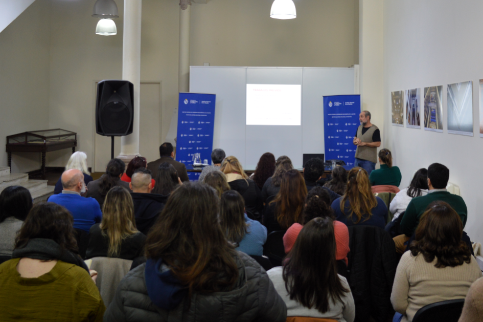 Preservación digital. Retos y oportunidades para la archivística Participantes del taller.