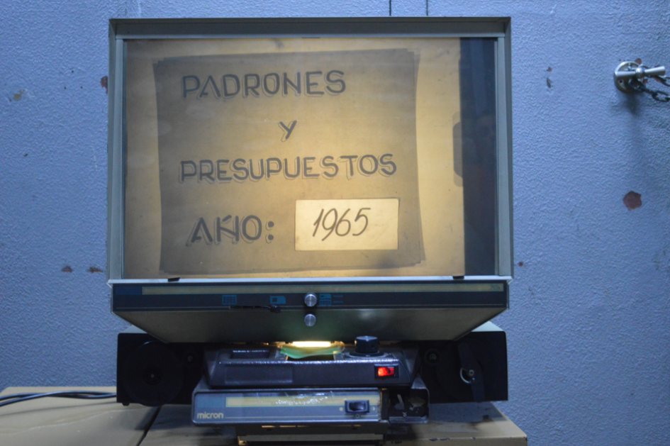 Máquina lectora de microfilms