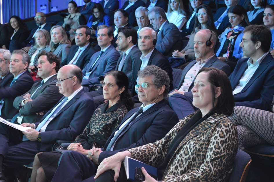 Diego Labat, Ilan Goldfajn, Azucena Arbeleche, Fernando Blanco y Heide Fulton
