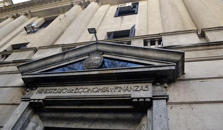 Fachada del Ministerio de Economía y Finanzas