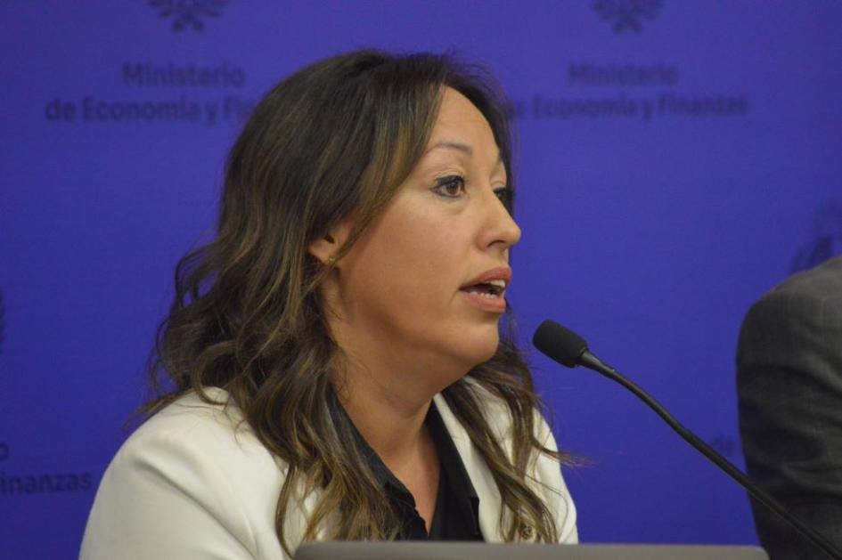 Ministra de Industria Fernanda Cardona