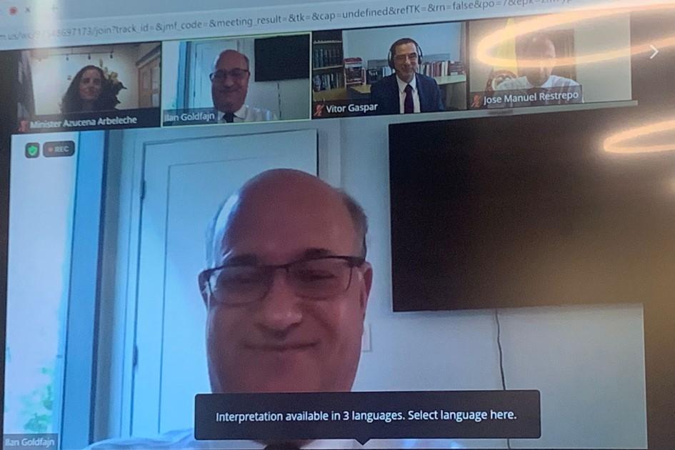 Webinar de la ministra Azucena Arbeleche en Nueva York Ministra Azucena Arbeleche en Nueva York