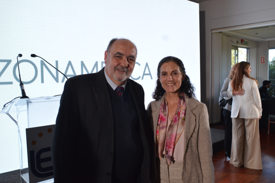 Director nacional de Aduanas Jaime Borgiani y ministra de Economía y Finanzas Azucena Arbeleche Director nacional de Aduanas Jaime Borgiani y ministra de Economía y Finanzas Azucena Arbeleche