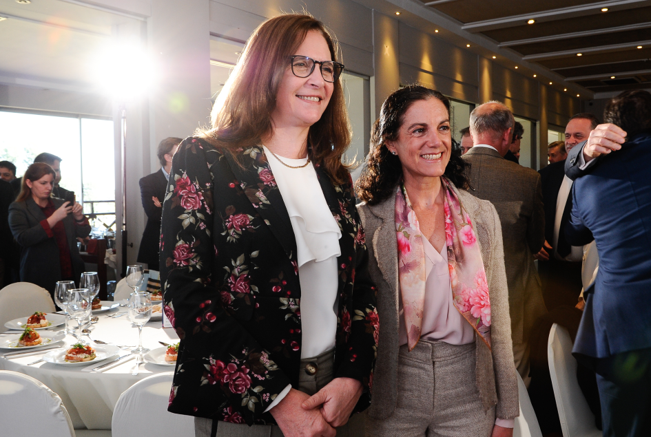 Ministra Elisa Facio y ministra Azucena Arbeleche Ministra Elisa Facio y ministra Azucena Arbeleche