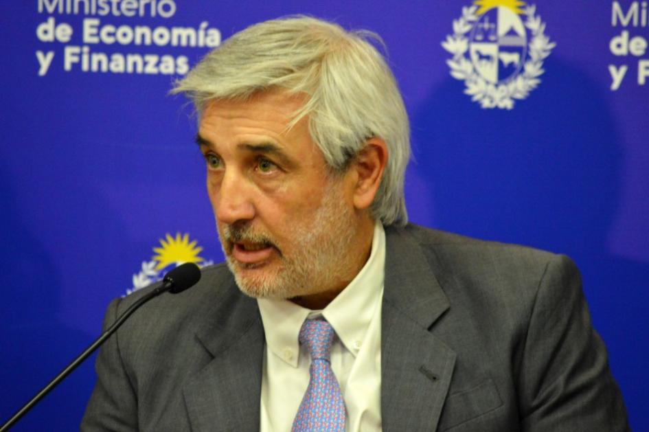 Subsecretario Alejandro Irastorza Resultado de emisión de bono Samurái