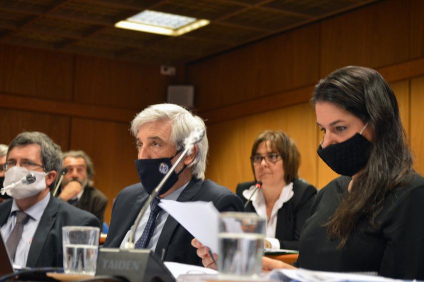 Autoridades del MEF Comisión de Presupuesto int con Hacienda del Senado