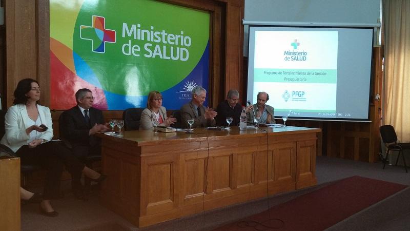 Presentación proyecto GRP en Salud Pública Autoridades de los ministerio de Salud y Economía en conferencia de prensa