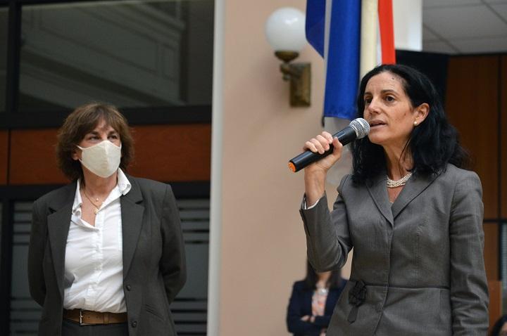 Asunción de Magela Manfredi como encargada de despacho de CGN encargada de despacho de CGN Magela Manfredi y ministra Azucena Arbeleche