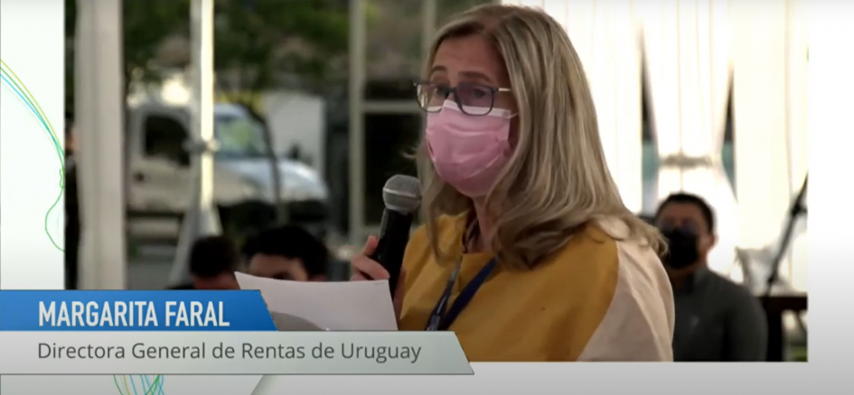 Directora DGI Margarita Faral Pactos sociales y políticos para una nueva América Latina