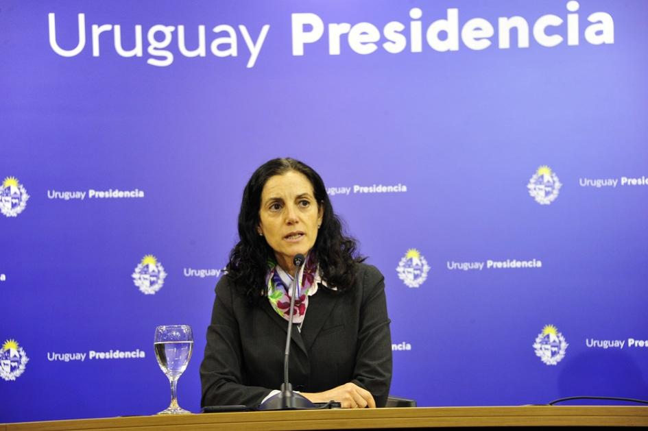 Ministra Azucena Arbeleche Ministra Azucena Arbeleche