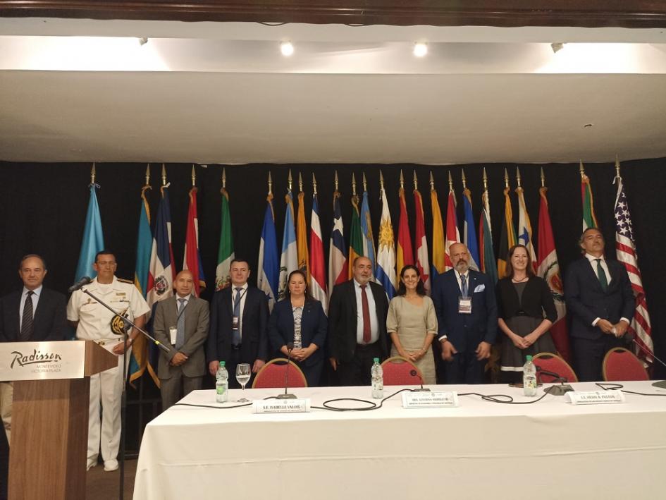 Ministra Azucena Arbeleche en Reunión Regional del Programa Global de Contenedores Foro internacional