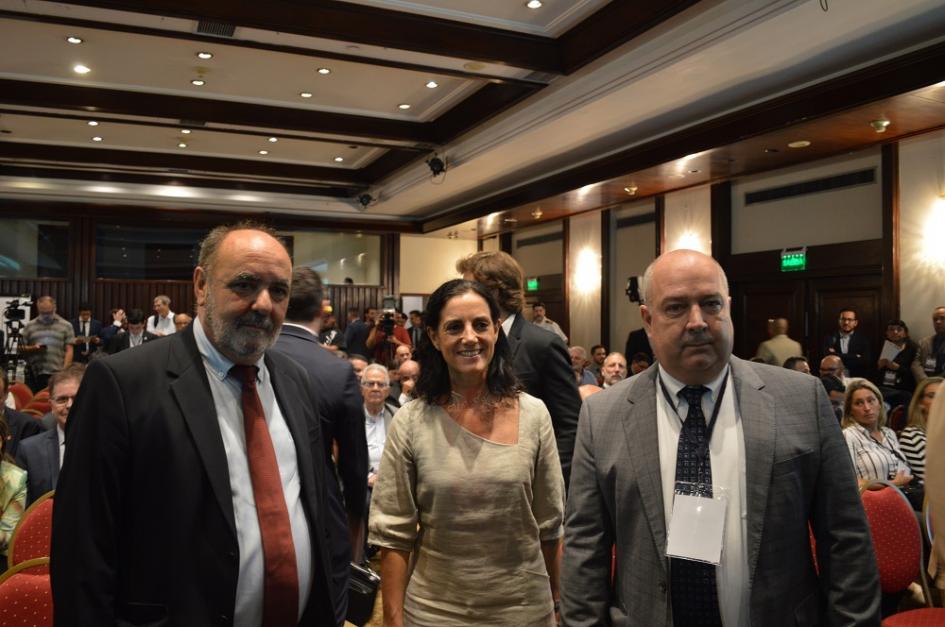 Director de Aduanas Jaime Borgiani, ministra Azucena Arbeleche Reunión Regional del Programa Global de Contenedores