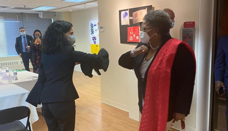 Ministra Azucena Arbeleche y Mía Mottley, primera ministra de Barbados y actual presidenta del CD Encuentro en Washington