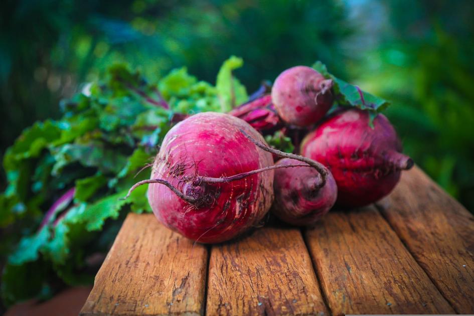 Precios de selección de frutas y verduras de estación del 14 al 27 de noviembre 2023 Atado de Remolachas
