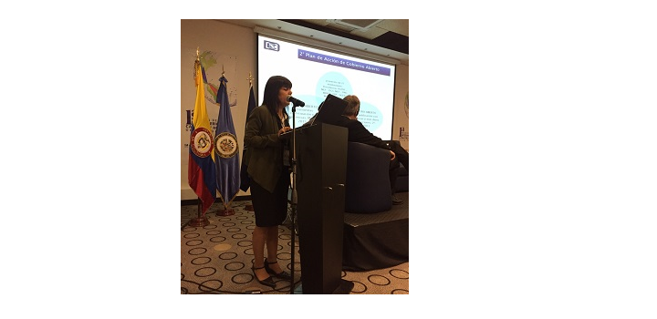 Imagen de la Directora Ec. Sylvia Amado