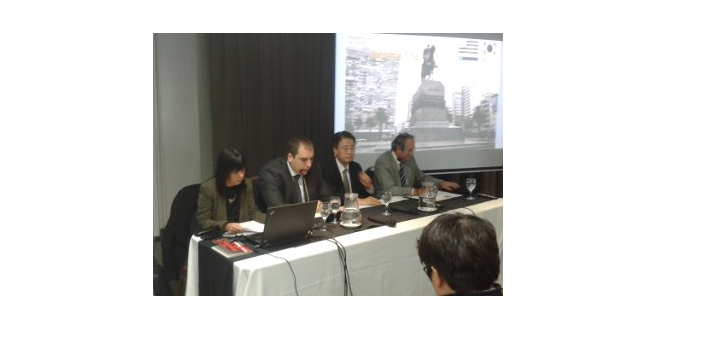 Directora de Catastro Ec. Sylvia Amado y Subsecretario del MEF