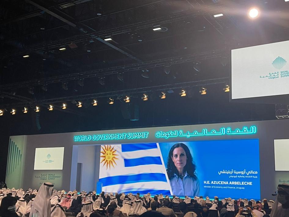 Ministra Arbeleche recibe Premio al Mejor Ministro de Gobierno World Government Summit Organization (WGSO) otorga premio