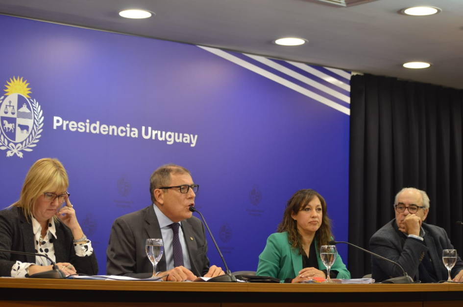 El Poder Ejecutivo presenta Proyecto de Ley de Competitividad y Reducción del Costo de Vida El Poder Ejecutivo presenta Proyecto de Ley de Competitividad y Reducción del Costo de Vida