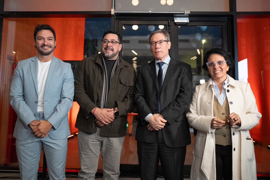 Guillermo Arregui (cámara / edición) / Presidencia de la República (fuente institucional) Juan Dorrego, Alejandro Sánchez, Martín Vallcorba y Soledad Marazzano