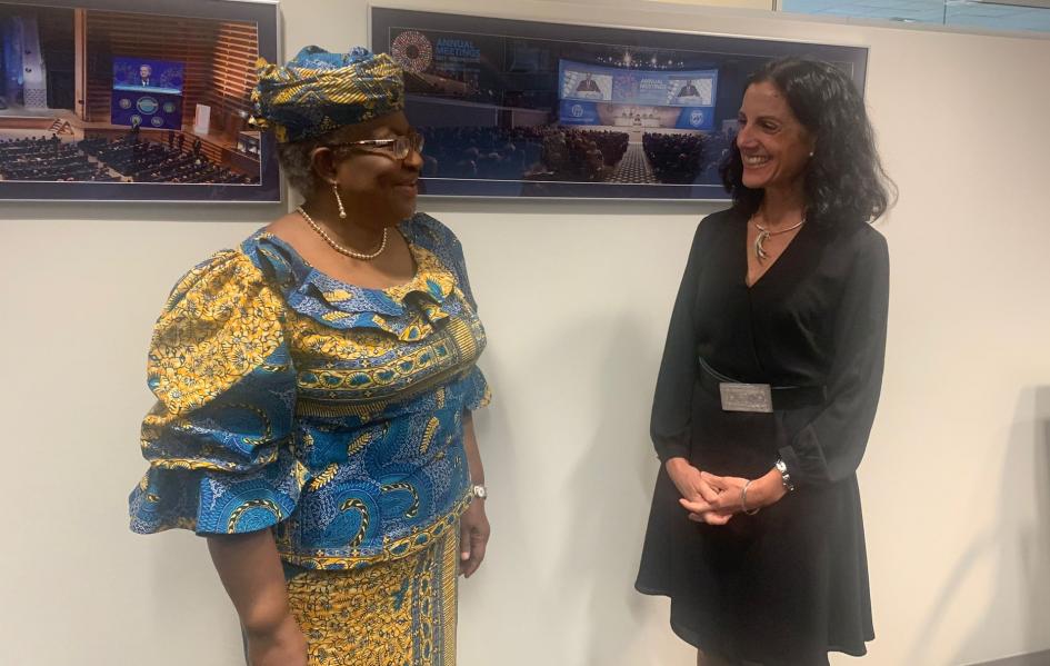 Ministra de Economía Azucena Arbeleche y directora general de la OMC Ngozi Okonjo-Iweala. Ministra de Economía Azucena Arbeleche y directora general de la OMC Ngozi Okonjo-Iweala.