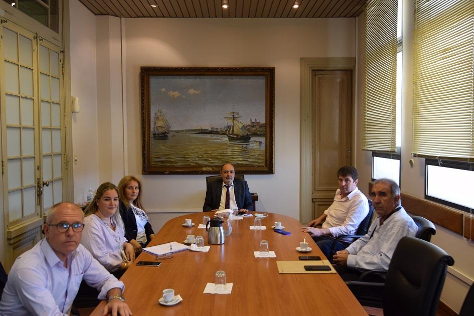 Director Nacional de Aduanas Jaime Borgiani y autoridades de Cámara Nacional de Comercio y Servicios Director Nacional de Aduanas Jaime Borgiani y autoridades de Cámara Nacional de Comercio y Servicios