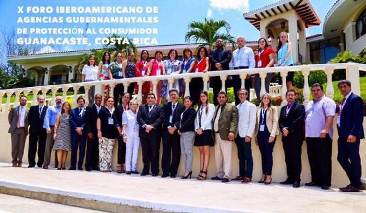 Representante de cada pais participante en foro Representantes de cada pais participante en los Foros
