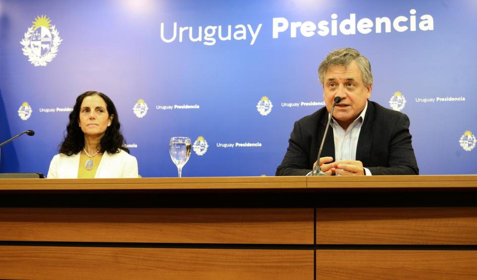 Ministra Azucena Arbeleche, ministro Omar Paganini Rebaja de combustibles