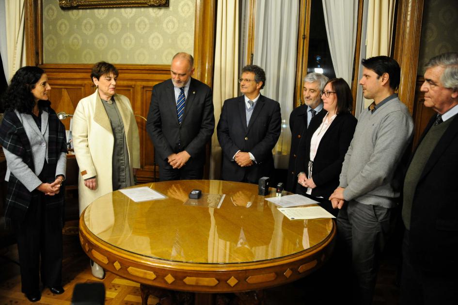 Ministra Arbeleche y equipo económico presentando Rendicion de Cuentas Presentación Rendicion de Cuentas 2023