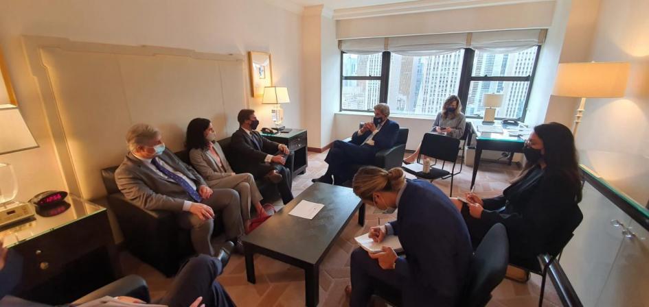 Canciller Bustillo, Ministra Arbeleche, Presidente Lacalle y John Kerry Reunión en Nueva York