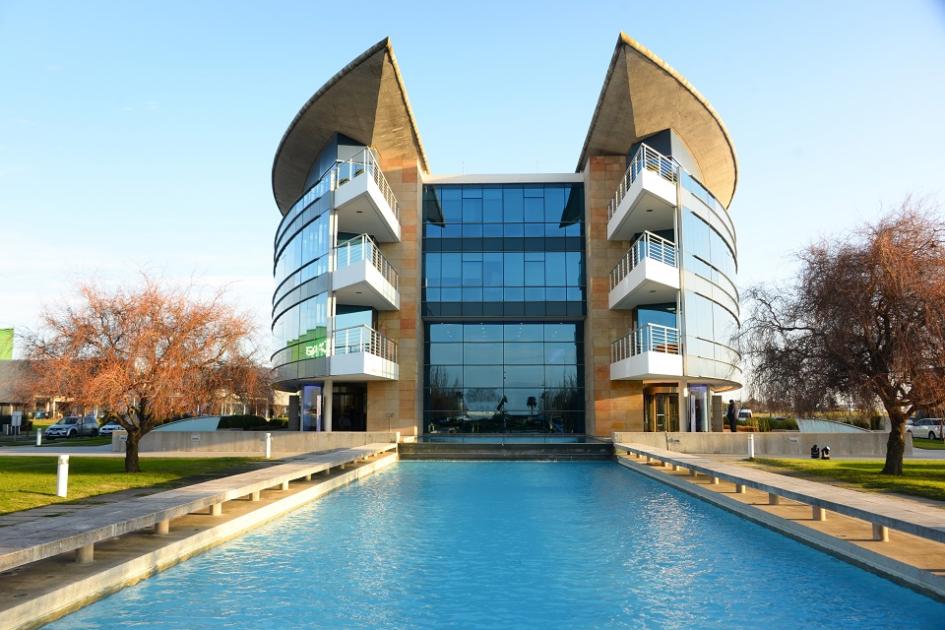 Edificio central del parque de las ciencias