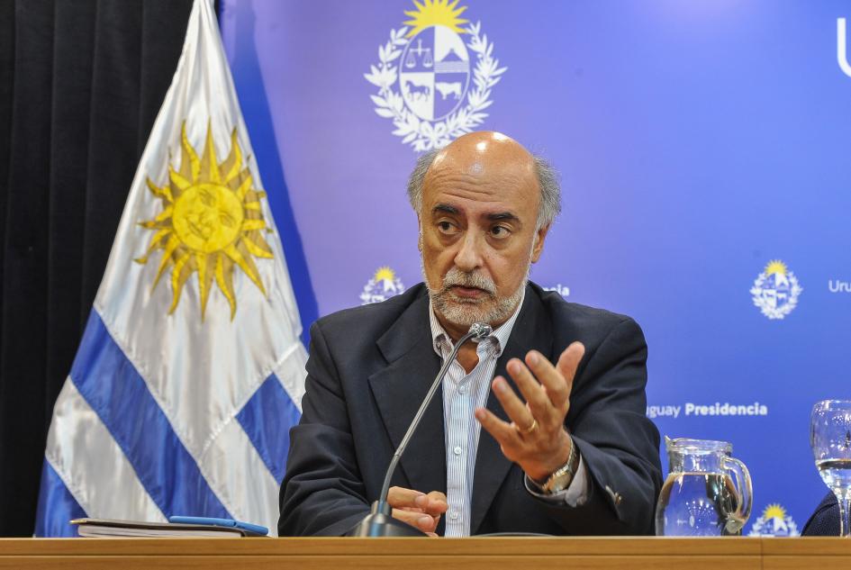 Ministro de Trabajo Pablo Mieres. Ministro de Trabajo Pablo Mieres.