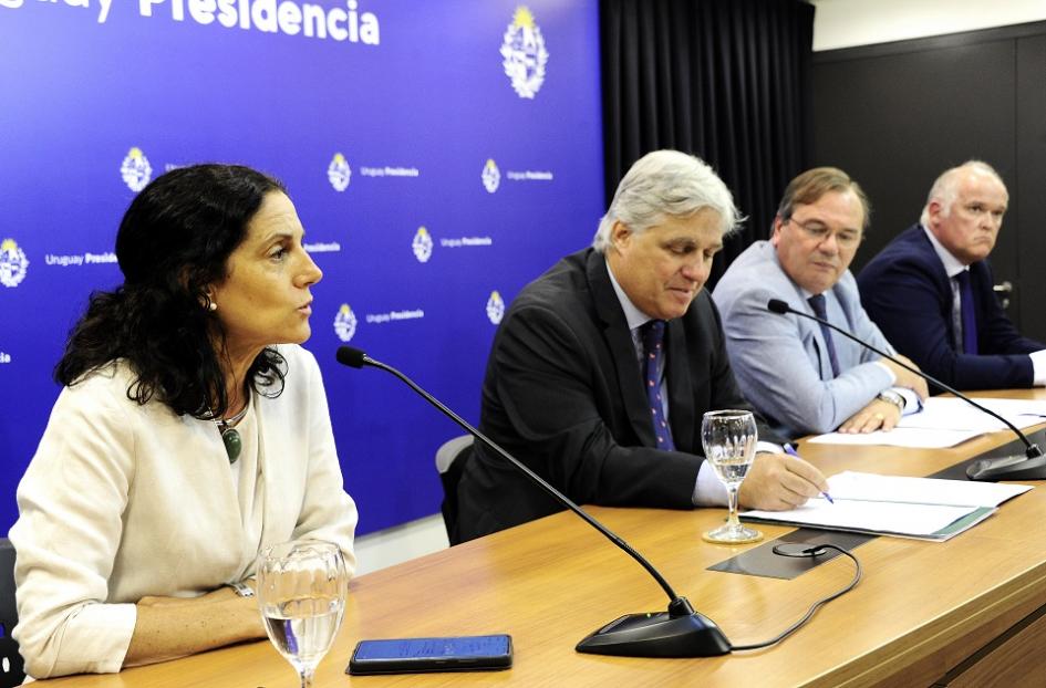 Azucena Arbeleche, Francisco Bustillo, José Luis Falero y Juan José Olaizola