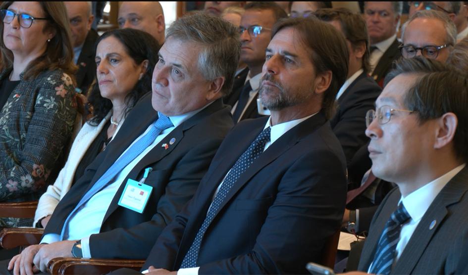 Ministra Azucena Arbeleche junto al canciller Omar Paganini y el presidente Luis Lacalle Pou 