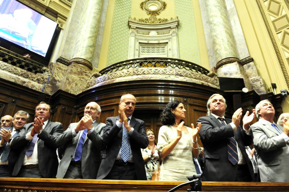 Gabinete de ministro durante mensaje del Presidente en la Asamblea General