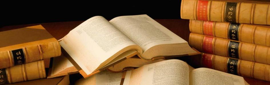 Auditoría Interna de la Nación: Se prorroga la aplicación del régimen de quita en las sanciones pecuniarias Libros sobre mesa