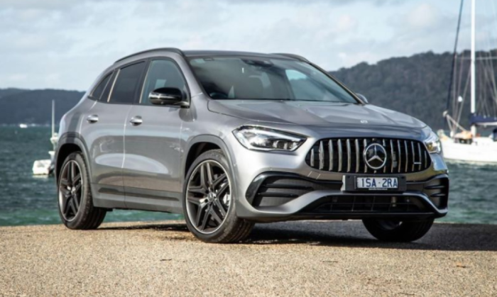 Mercedes Benz - Modelo: AMG GLA (serie 247)