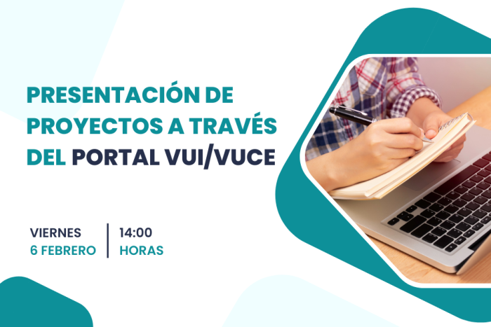 Imagen de persona tomando apuntes al lado de una laptop. Texto: tema, día y hora del webinar