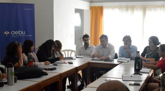 Equipo de inclusión financiera en reunión con Sociedad Civil de Maldonado