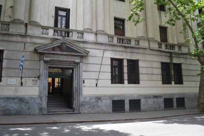 Fachada MEF