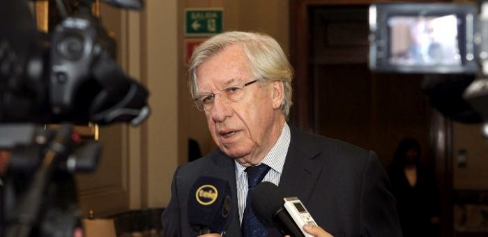 Ministro Astori en rueda de prensa