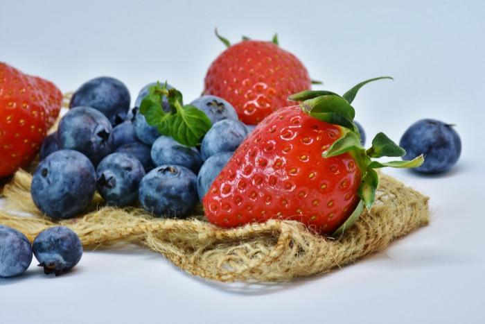 Arándanos y frutillas Arándanos y frutillas
