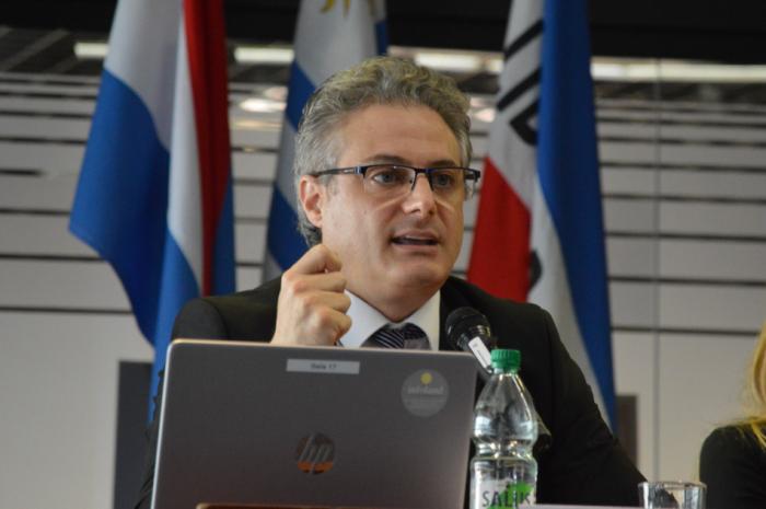 Director de Deuda Herman Kamil #Ley BIC: Rumbo al Emprendimiento y Financiamiento Sostenible en Uruguay