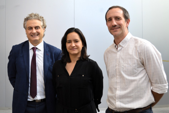Herman Kamil, Luisa Olivera y Juan Labat 